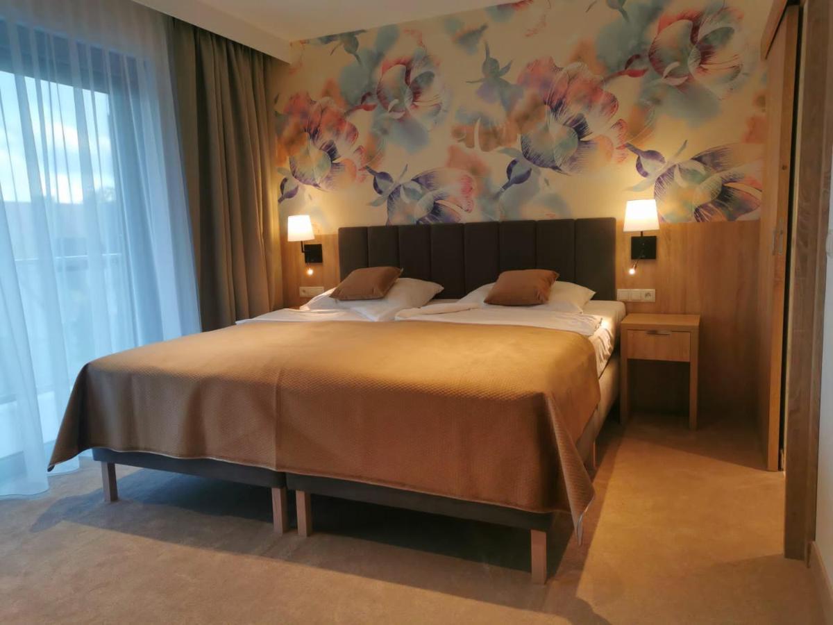 Hotel Skal Medi Spa & Resort أوسترونيه مورسكية المظهر الخارجي الصورة