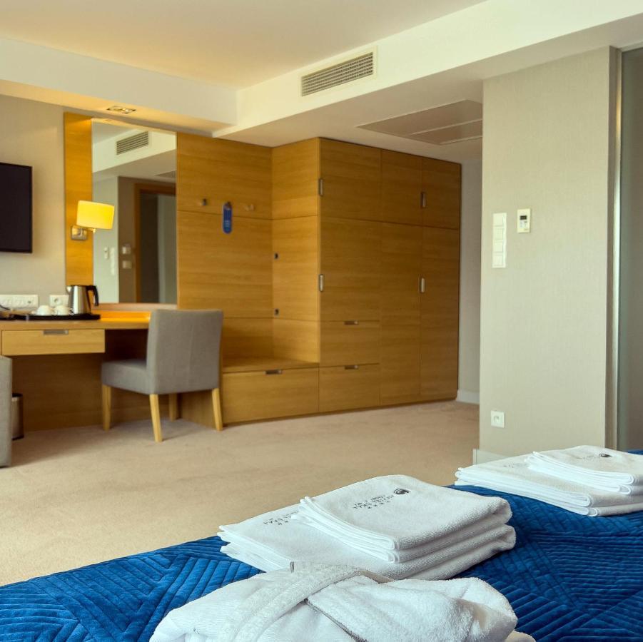 Hotel Skal Medi Spa & Resort أوسترونيه مورسكية المظهر الخارجي الصورة