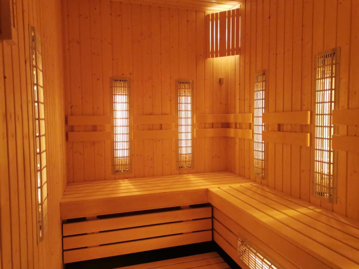 Hotel Skal Medi Spa & Resort أوسترونيه مورسكية المظهر الخارجي الصورة