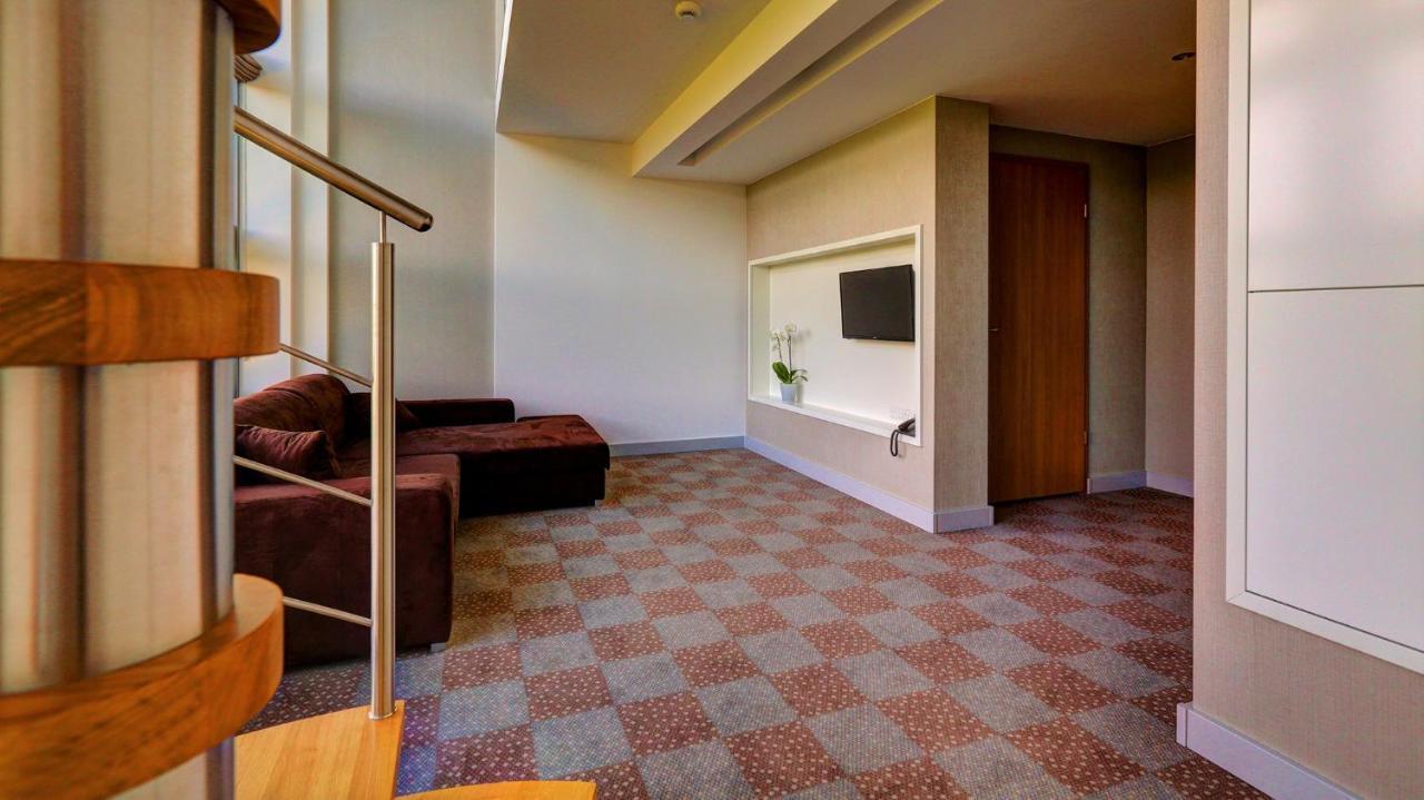 Hotel Skal Medi Spa & Resort أوسترونيه مورسكية المظهر الخارجي الصورة